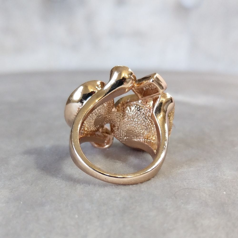 🍒STATEMENT RING🍒 - Picture 7 of 7